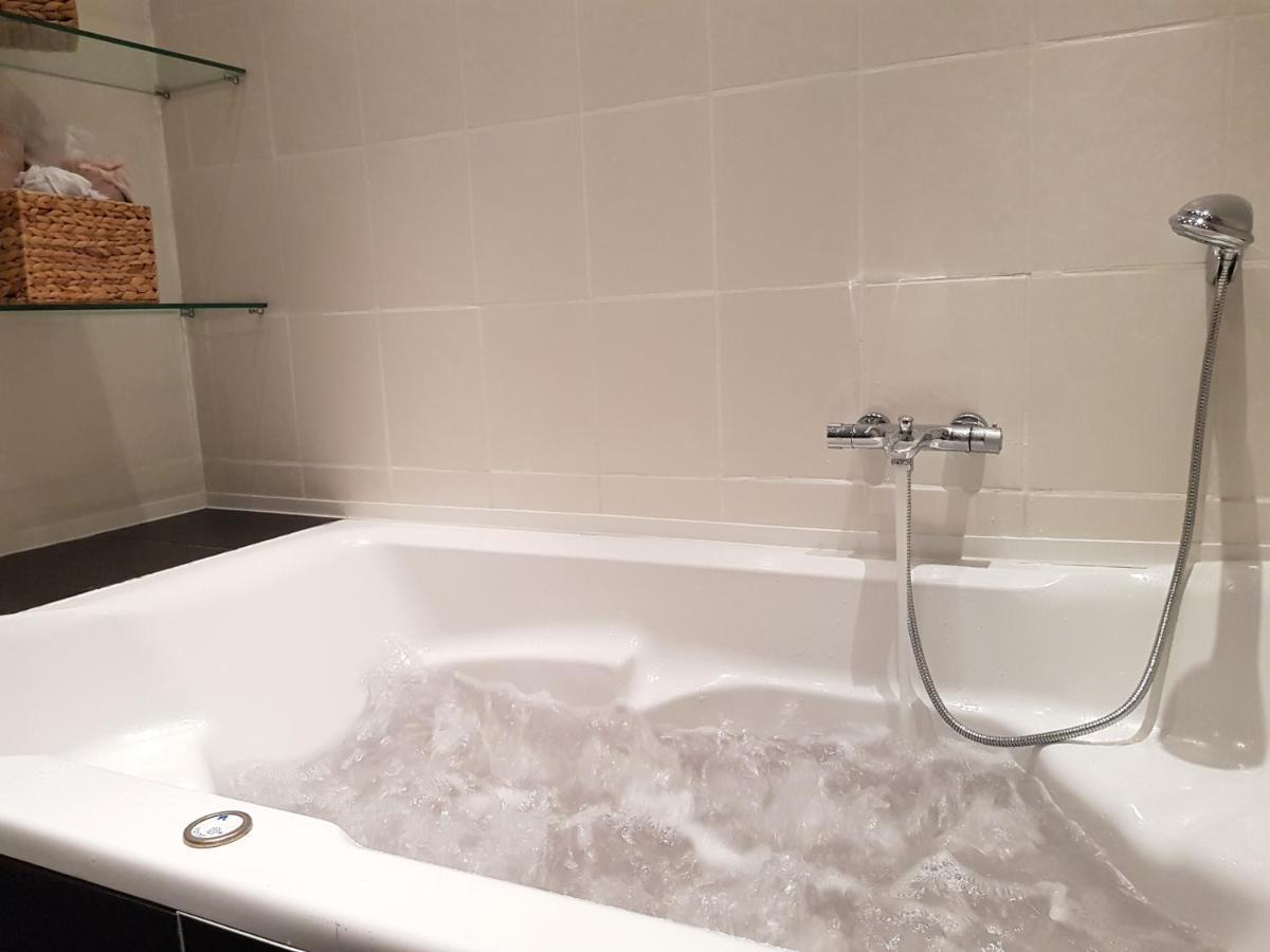 Grosse 130Qm Ferienwohnung Mit Whirlpool Sulzbach  المظهر الخارجي الصورة